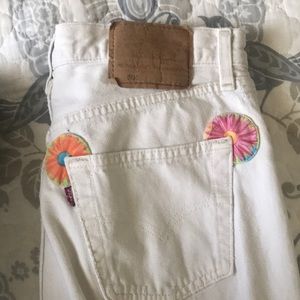 Urban Renewal White Levi’s